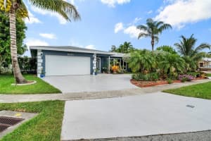 8201 NW 73rd Ave, Tamarac, FL 33321, Sold 09/22/22