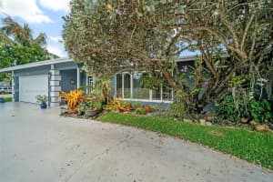 8201 NW 73rd Ave, Tamarac, FL 33321, Sold 09/22/22