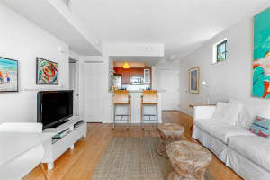 110 Washington Ave APT 1711, Miami Beach, FL 33139, Sold 07/27/22