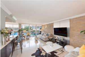 200 Leslie Dr, Hallandale Beach, FL 33009, Sold 10/26/22