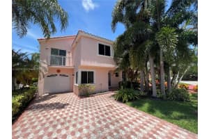 1121 SE 6th Ave, Dania Beach, FL 33004, Sold 09/02/22