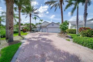 9941 N Abiaca Cir, Davie, FL 33328, Sold 08/01/22