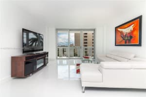 800 West Ave, Miami Beach, FL 33139, Sold 10/10/22