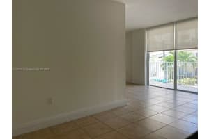 1255 Collins Ave APT 208, Miami Beach, FL 33139, Sold 08/10/22
