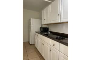 1255 Collins Ave APT 208, Miami Beach, FL 33139, Sold 08/10/22