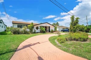 6641 Emerald Lake Dr, Miramar, FL 33023, Sold 09/01/22