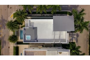 8405 34th Dr, Doral, FL 33122, Sold 10/06/22