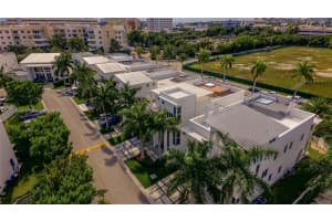 8405 34th Dr, Doral, FL 33122, Sold 10/06/22