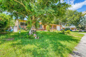 5090 SW 9th Ct, Plantation, FL 33317, Sold 08/02/22