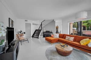 25 Uno Lago Dr #25, North Palm Beach, FL 33408, Sold 08/10/22