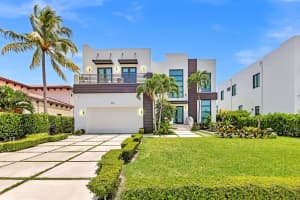 2040 NE 121st Rd, North Miami, FL 33181, Sold 09/01/22