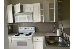 351 E 4th Ave APT 9, Hialeah, FL 33010, Sold 07/26/22