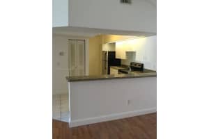 18830 NW 57th Ave APT 304, Hialeah, FL 33015, Sold 08/05/22