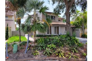 4070 SW 83rd Way, Davie, FL 33328, Sold 08/03/22