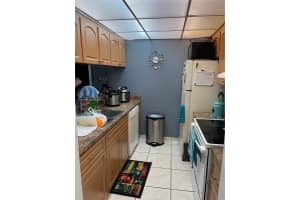 8100 Geneva Ct APT 143, Doral, FL 33166, Sold 09/15/22