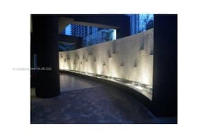 60 SW 13th St, Miami, FL 33130, Sold 11/04/22