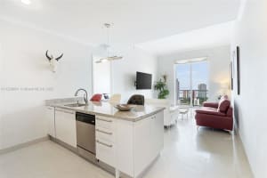185 SW 7th St APT 4406, Miami, FL 33130, Sold 08/26/22