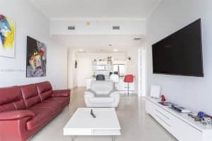 185 SW 7th St APT 4406, Miami, FL 33130, Sold 08/26/22