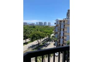 3301 N Country Club Dr, Miami, FL 33180, Sold 01/24/23