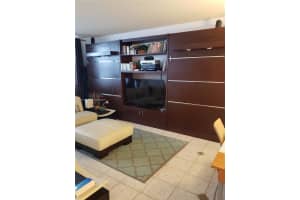 3725 S Ocean Dr APT 403, Hollywood, FL 33019, Sold 09/15/22