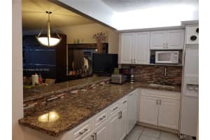 3725 S Ocean Dr APT 403, Hollywood, FL 33019, Sold 09/15/22