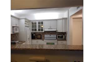 3725 S Ocean Dr APT 403, Hollywood, FL 33019, Sold 09/15/22