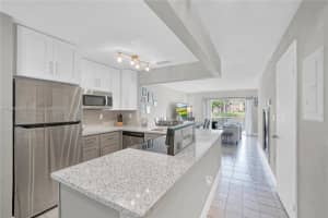 304 Palm Cir E, Pembroke Pines, FL 33025, Sold 07/20/22