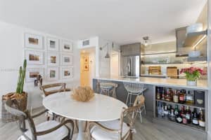 465 Ocean Dr, Miami Beach, FL 33139, Sold 11/04/22