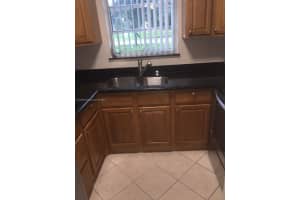 8009 Lagos De Campo Blvd # J-4, Tamarac, FL 33321, Sold 07/29/22