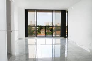 3600 Yacht Club Dr, Aventura, FL 33180, Sold 12/09/22