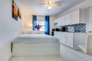 335 Ocean Dr, Miami Beach, FL 33139, Sold 11/04/22