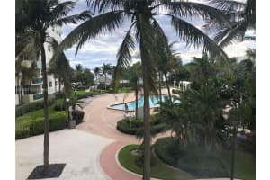 3001 S Ocean Dr APT 225, Hollywood, FL 33019, Sold 10/27/22