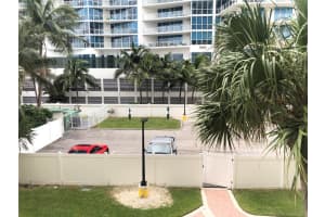 3001 S Ocean Dr APT 225, Hollywood, FL 33019, Sold 10/27/22