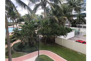 3001 S Ocean Dr APT 225, Hollywood, FL 33019, Sold 10/27/22