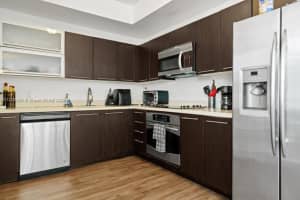 90 SW 3rd St APT 1213, Miami, FL 33130, Sold 08/18/22