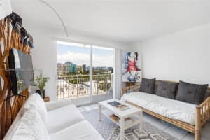345 Ocean Dr, Miami Beach, FL 33139, Sold 02/01/23