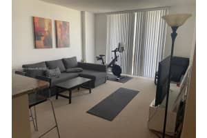 2775 NE 187th St APT 511, Aventura, FL 33180, Sold 08/19/22