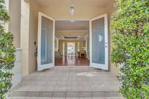 9122 NW 177th Terrace, Hialeah, FL 33018, Sold 10/21/22