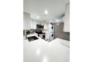 1072 NW 123rd Ct #807, Miami, FL 33182, Sold 09/19/22