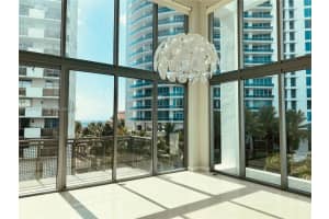 6000 Collins Ave APT 529, Miami Beach, FL 33140, Sold 12/20/22