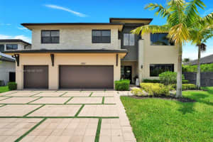 8901 NW 161st Terrace, Miami Lakes, FL 33016, Sold 09/23/22