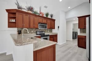1857 Water Ridge Dr, Weston, FL 33326, Sold 07/27/22