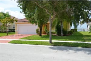 2366 NW 184th Terrace, Pembroke Pines, FL 33029, Sold 09/16/22