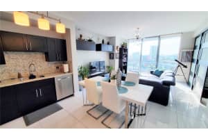 90 SW 3rd St APT 1607, Miami, FL 33130, Sold 08/12/22