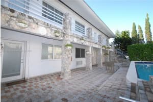 320 85th St APT 24, Miami Beach, FL 33141, Sold 08/01/22