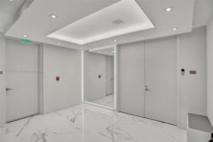 18975 Collins Ave, Sunny Isles Beach, FL 33160, Sold 12/02/22