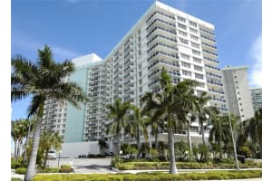 3725 S Ocean Dr APT 425, Hollywood, FL 33019, Sold 09/07/22