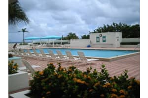 3725 S Ocean Dr APT 425, Hollywood, FL 33019, Sold 09/07/22