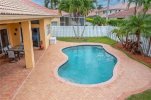 1118 Birchwood Rd, Weston, FL 33327, Sold 08/15/22