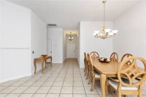 1118 Birchwood Rd, Weston, FL 33327, Sold 08/15/22